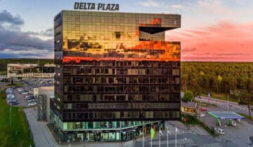 Delta plaza